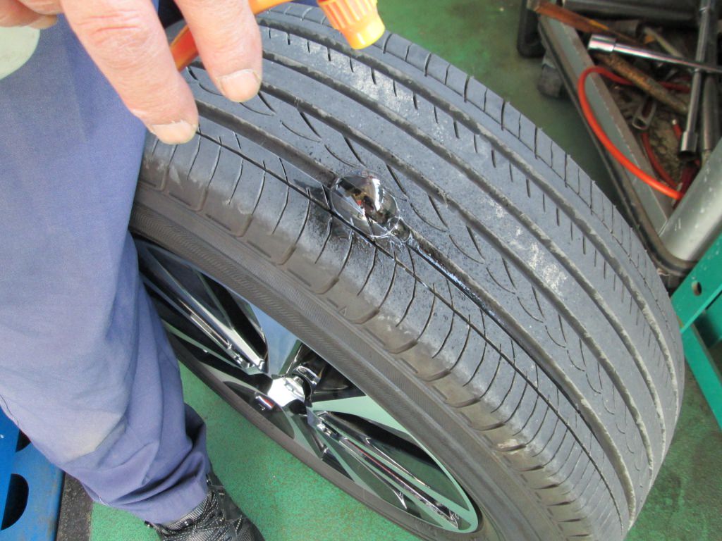 修理 自動車タイヤのパンクの原因と対策 料金 埼玉県川越市タイヤ交換 ホイール販売店